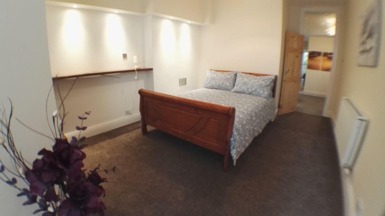 Large Garden Flat Near Marine Lake Weston-super-Mare Luaran gambar